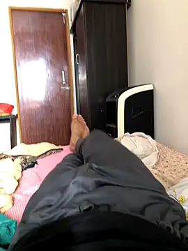 Snapshot of Zeuhorny chatting on September 26, 2025, 9:24 am Zeuhorny online show from September 26, 2025, 9:24 am