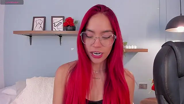 Scarlett Morgan  online show from March 6, 2025, 8:16 pm