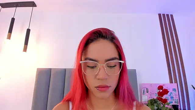 Scarlett Morgan  online show from October 15, 2025, 7:36 pm