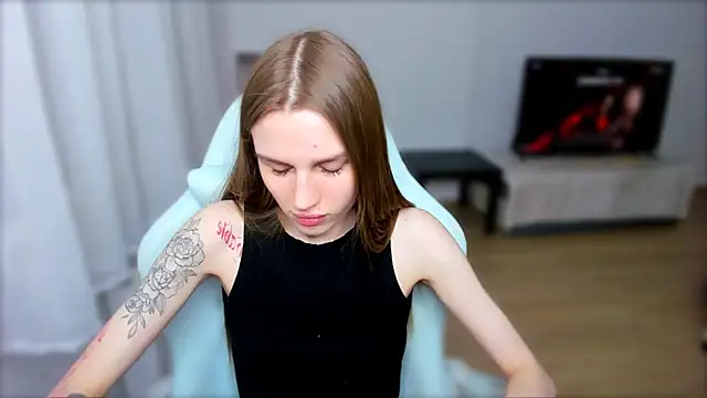 StellaLawless online show from February 18, 2025, 6:58 pm