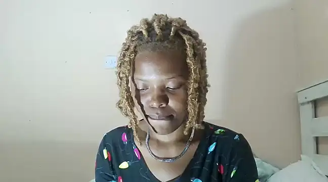 Snapshot of tropicalesen chatting on January 28, 2025, 8:25 am tropicalesen online show from January 28, 2025, 8:25 am