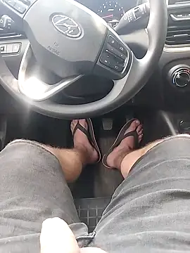 danielsafado222 online show from November 1, 2025, 1:57 pm