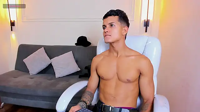 Snapshot of Paradise_boy_s chatting on November 20, 2025, 9:03 pm Paradise boy s online show from November 20, 2025, 9:03 pm