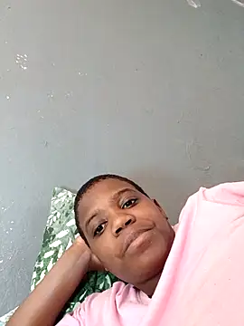 Snapshot of Bigchoccojugsxx chatting on January 6, 2026, 10:41 am Bigchoccojugsxx online show from January 6, 2026, 10:41 am