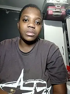 Snapshot of Bigchoccojugsxx chatting on January 9, 2026, 10:00 pm Bigchoccojugsxx online show from January 9, 2026, 10:00 pm