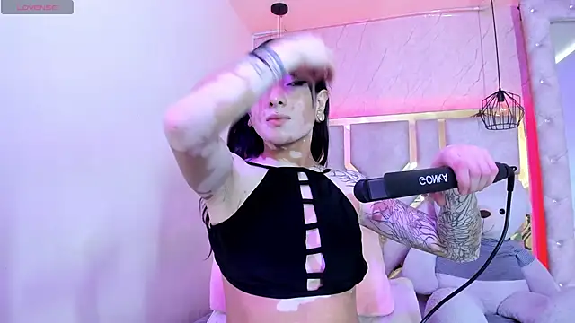 Snapshot of dayana_harlow2 chatting on October 9, 2025, 7:45 pm dayana harlow2 online show from October 9, 2025, 7:45 pm