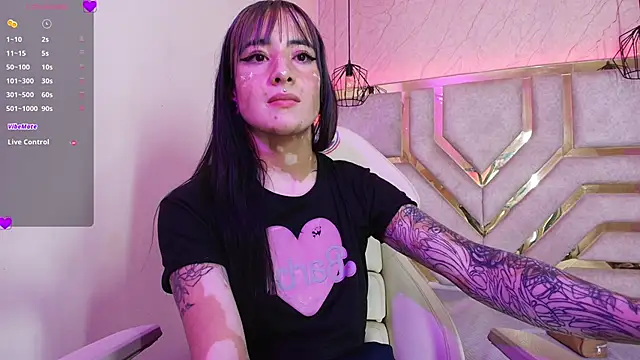 Snapshot of dayana_harlow2 chatting on November 12, 2025, 1:17 am dayana harlow2 online show from November 12, 2025, 1:17 am