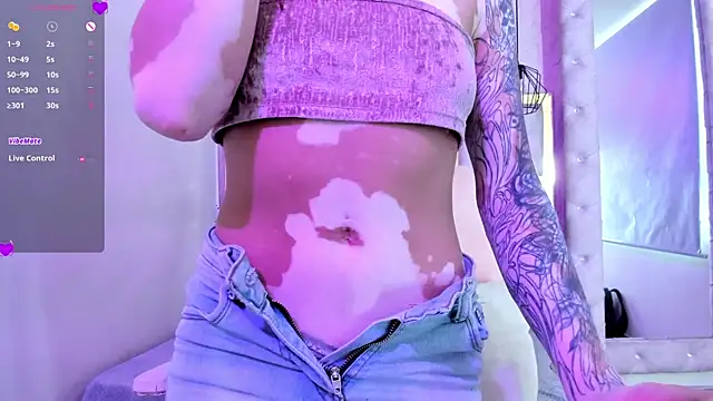 Snapshot of dayana_harlow2 chatting on November 25, 2025, 7:36 pm dayana harlow2 online show from November 25, 2025, 7:36 pm