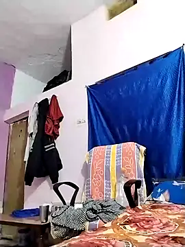 Snapshot of Ruksar-Pathan chatting on February 3, 2025, 9:18 pm Ruksar-Pathan online show from February 3, 2025, 9:18 pm