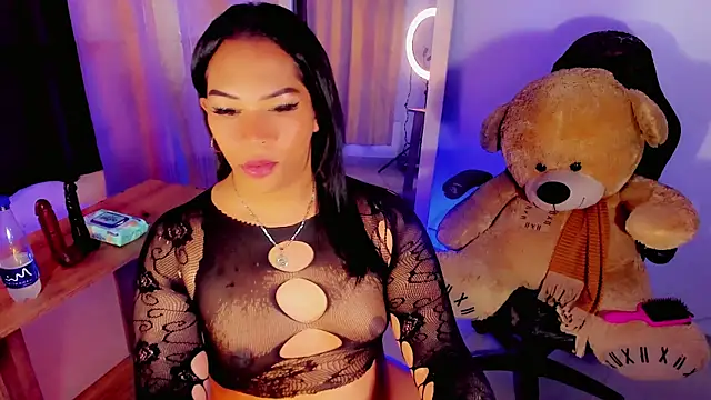 Zakura hot1 online show from December 23, 2025, 8:34 am