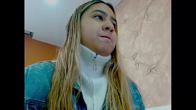 Miabonnett  online show from January 10, 2026, 12:18 pm