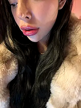 eva elifee online show from September 16, 2025, 12:33 am