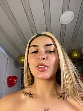 Snapshot of emma_oxford chatting on February 15, 2025, 9:04 pm emma oxford online show from February 15, 2025, 9:04 pm