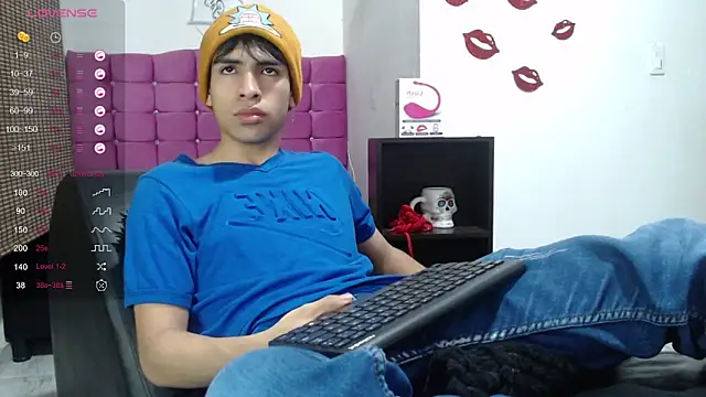 Snapshot of zack_thunder chatting on January 5, 2025, 12:31 pm zack thunder online show from January 5, 2025, 12:31 pm