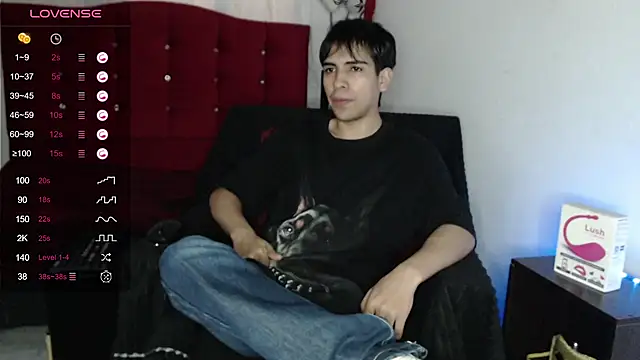Snapshot of zack_thunder chatting on September 18, 2025, 12:29 pm zack thunder online show from September 18, 2025, 12:29 pm