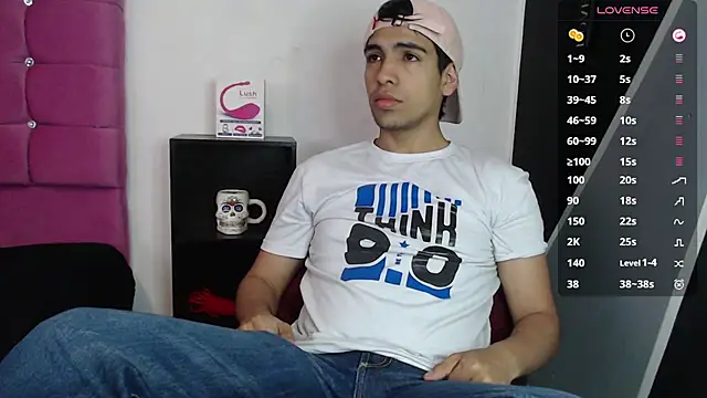 Snapshot of zack_thunder chatting on September 21, 2025, 12:29 pm zack thunder online show from September 21, 2025, 12:29 pm