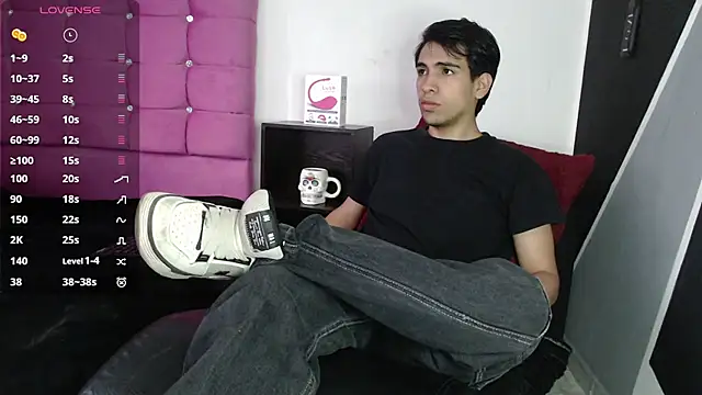 Snapshot of zack_thunder chatting on September 23, 2025, 12:41 pm zack thunder online show from September 23, 2025, 12:41 pm