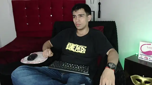 Snapshot of zack_thunder chatting on October 15, 2025, 2:28 pm zack thunder online show from October 15, 2025, 2:28 pm