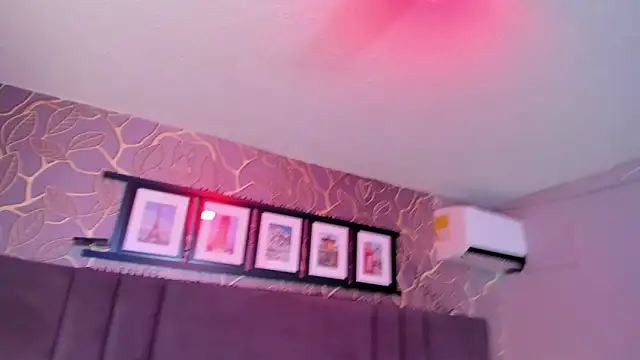 Snapshot of selene_tylor_ chatting on January 3, 2025, 4:11 am selene tylor online show from January 3, 2025, 4:11 am