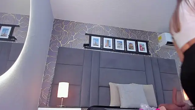 Snapshot of selene_tylor_ chatting on February 26, 2025, 8:22 pm selene tylor online show from February 26, 2025, 8:22 pm