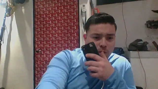 Snapshot of DirtyRcride chatting on December 27, 2024, 4:58 am DirtyRcride online show from December 27, 2024, 4:58 am