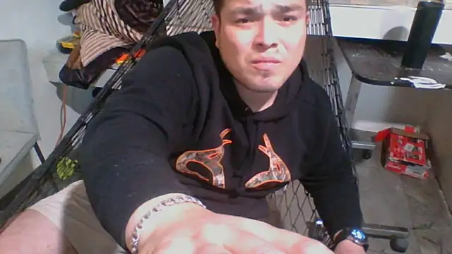 Snapshot of DirtyRcride chatting on February 1, 2025, 2:47 am DirtyRcride online show from February 1, 2025, 2:47 am