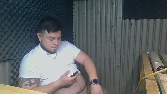 Snapshot of DirtyRcride chatting on March 10, 2025, 8:45 pm DirtyRcride online show from March 10, 2025, 8:45 pm
