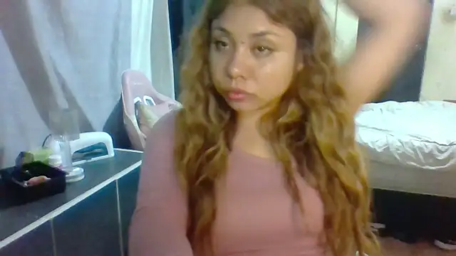 Snapshot of Jennxdolls chatting on December 31, 2024, 4:27 am Jennxdolls online show from December 31, 2024, 4:27 am