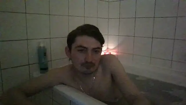 Wesleymodel online show from January 11, 2026, 8:25 pm