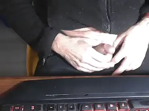 Adri gard online show from January 4, 2025, 10:02 pm