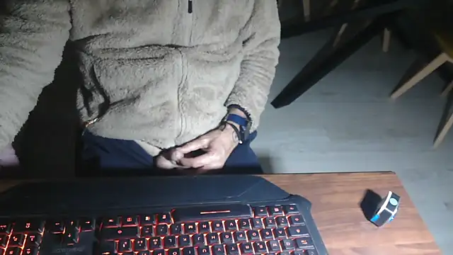 Adri gard online show from April 11, 2026, 8:02 pm