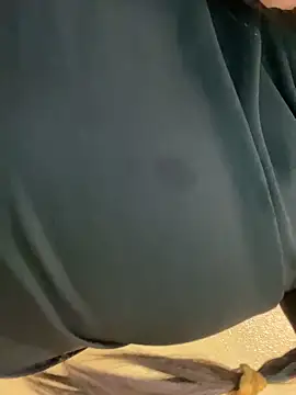 Snapshot of Evelyn_Moon chatting on February 10, 2026, 2:43 pm Evelyn Moon online show from February 10, 2026, 2:43 pm