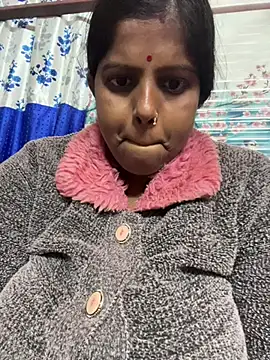 Beauty-queen online show from February 7, 2026, 1:59 pm