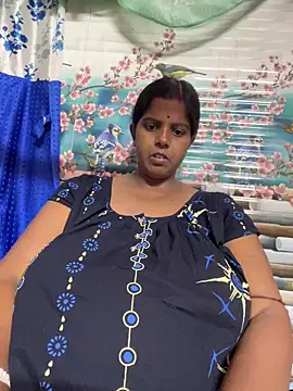 Beauty-queen online show from March 24, 2026, 2:33 pm