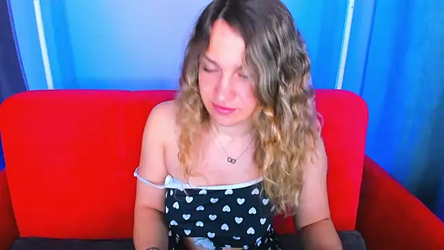 Milka Blond online show from May 5, 2026, 1:24 am