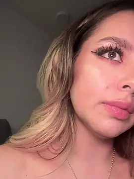 Alirawrz online show from February 26, 2025, 2:37 am