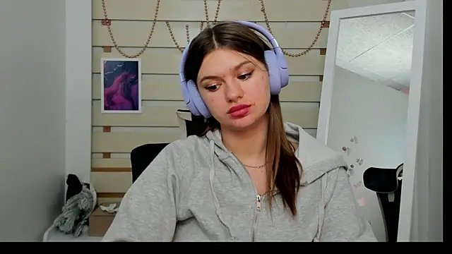 Snapshot of Josephine_Kiss chatting on January 19, 2025, 2:17 pm Josephine Kiss online show from January 19, 2025, 2:17 pm