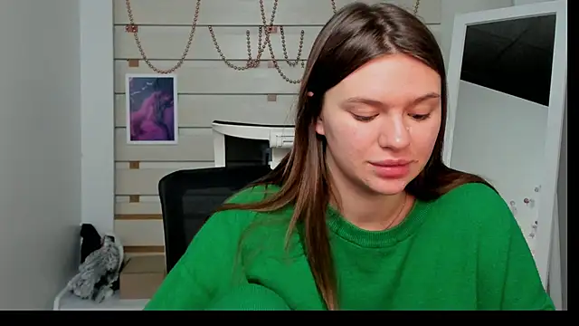 Snapshot of Josephine_Kiss chatting on January 29, 2025, 1:48 am Josephine Kiss online show from January 29, 2025, 1:48 am