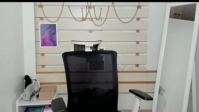 Snapshot of Josephine_Kiss chatting on January 29, 2025, 10:53 pm Josephine Kiss online show from January 29, 2025, 10:53 pm