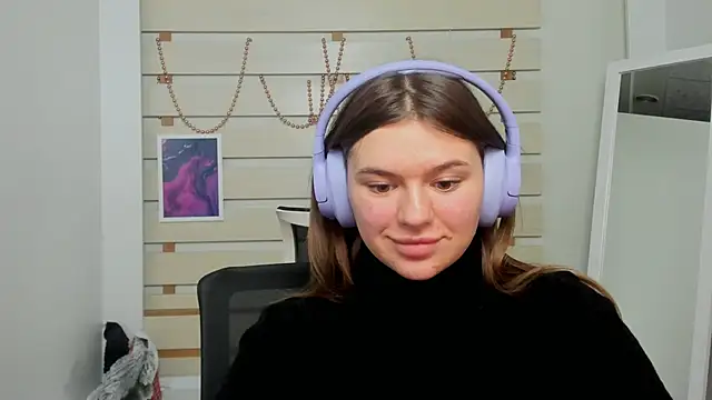 Snapshot of Josephine_Kiss chatting on February 7, 2025, 8:31 pm Josephine Kiss online show from February 7, 2025, 8:31 pm