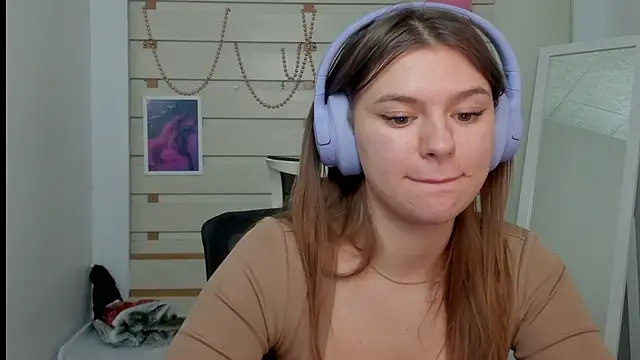 Snapshot of Josephine_Kiss chatting on February 19, 2025, 4:33 pm Josephine Kiss online show from February 19, 2025, 4:33 pm