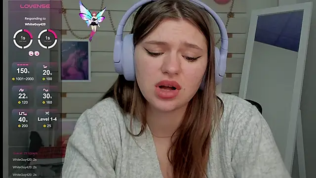 Snapshot of Josephine_Kiss chatting on March 14, 2025, 4:19 pm Josephine Kiss online show from March 14, 2025, 4:19 pm