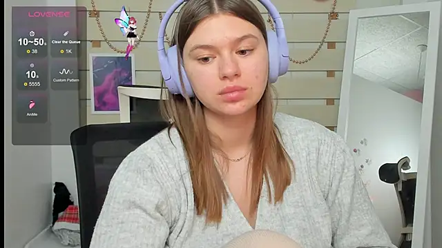 Snapshot of Josephine_Kiss chatting on March 20, 2025, 1:37 pm Josephine Kiss online show from March 20, 2025, 1:37 pm