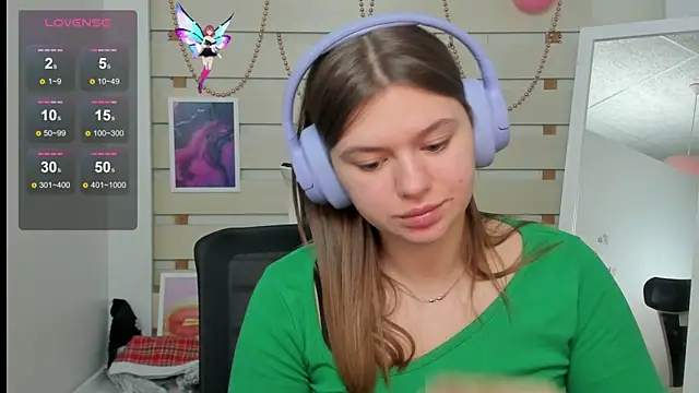 Snapshot of Josephine_Kiss chatting on March 21, 2025, 1:34 pm Josephine Kiss online show from March 21, 2025, 1:34 pm