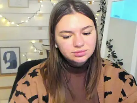 Snapshot of Josephine_Kiss chatting on November 24, 2025, 2:06 pm Josephine Kiss online show from November 24, 2025, 2:06 pm