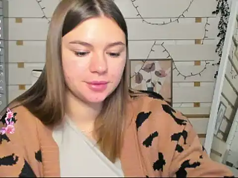 Snapshot of Josephine_Kiss chatting on November 27, 2025, 7:10 am Josephine Kiss online show from November 27, 2025, 7:10 am