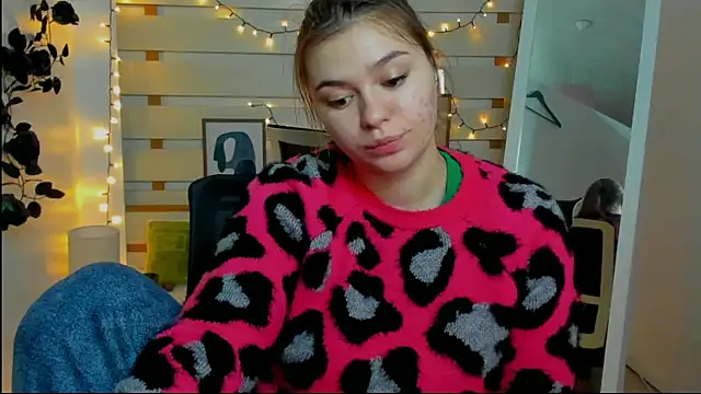 Snapshot of Josephine_Kiss chatting on February 25, 2026, 1:54 pm Josephine Kiss online show from February 25, 2026, 1:54 pm