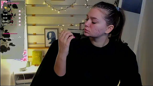 Snapshot of Josephine_Kiss chatting on February 27, 2026, 7:52 am Josephine Kiss online show from February 27, 2026, 7:52 am