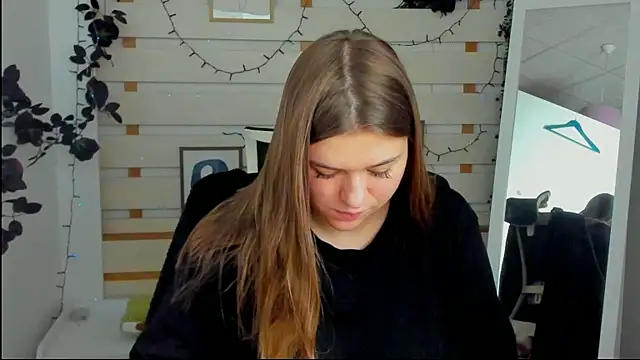 Snapshot of Josephine_Kiss chatting on April 11, 2026, 7:24 am Josephine Kiss online show from April 11, 2026, 7:24 am