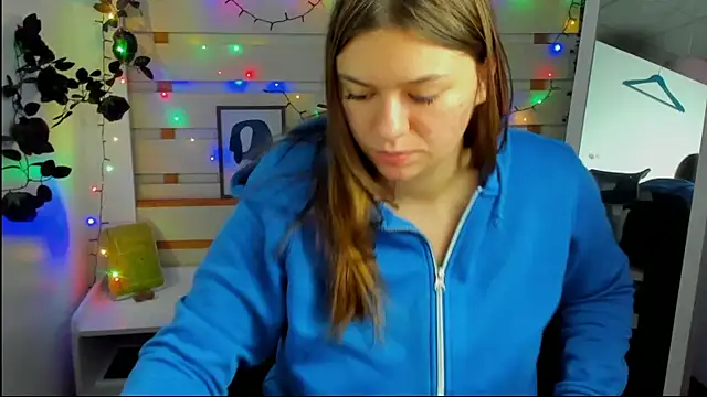 Snapshot of Josephine_Kiss chatting on April 15, 2026, 1:18 pm Josephine Kiss online show from April 15, 2026, 1:18 pm